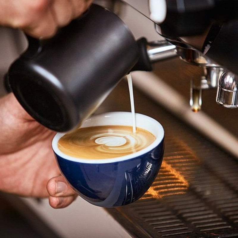 CrazyBoy Coffe Latte, kahve tutkunlarına özel yoğun aromasıyla eşsiz bir deneyim sunar. Şimdi sipariş verin, keyifli anların tadını çıkarın!
